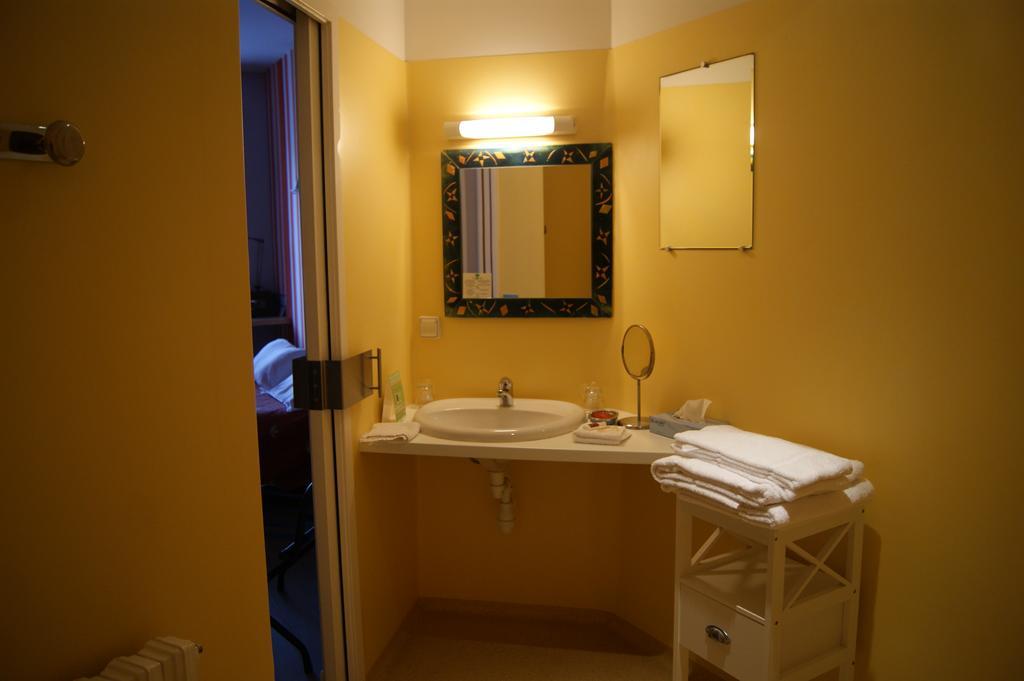Hotel De L'Europe, La Roche-Posay Bagian luar foto