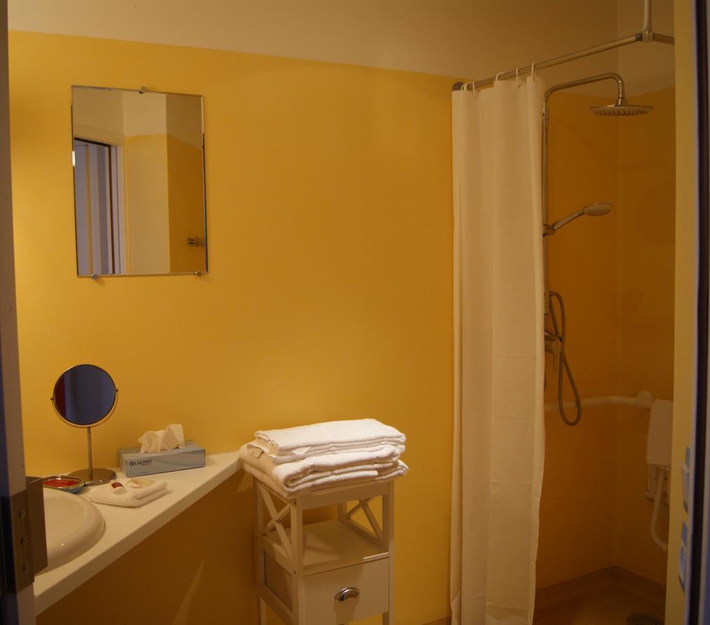 Hotel De L'Europe, La Roche-Posay Bagian luar foto